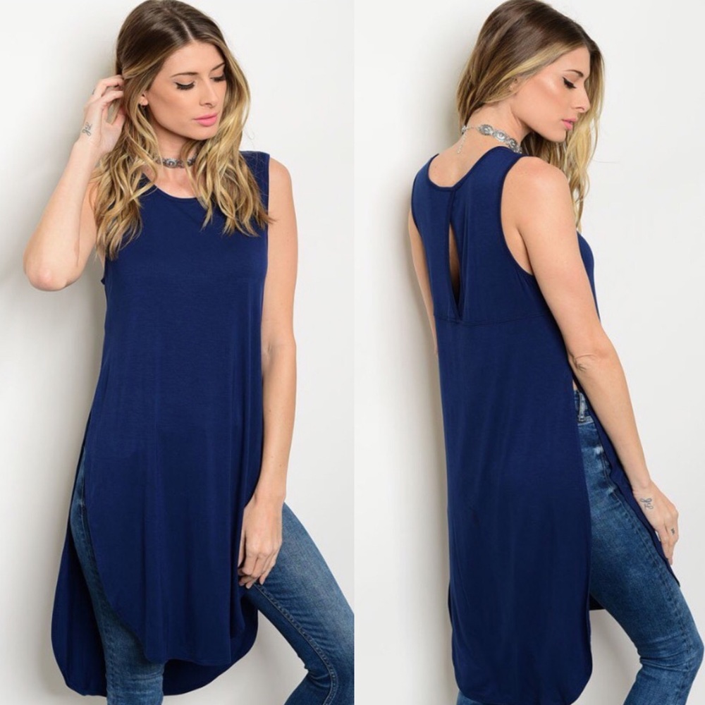 🎉CLEARANCE🎉 Navy Blue Slit Sides Tunic Tank Top